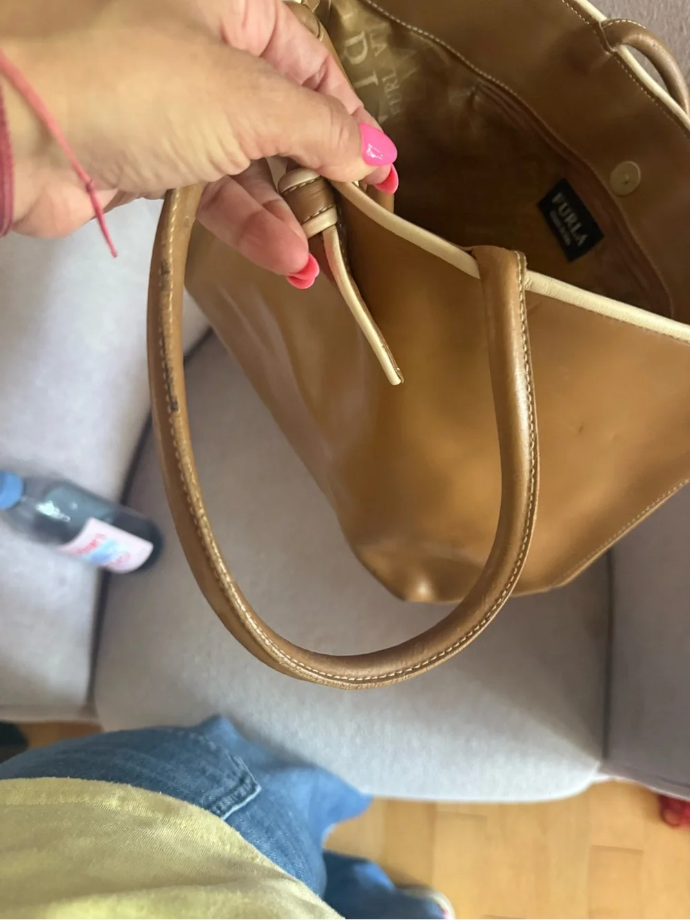 Women’s Tan Tote Bag with Bow Accent